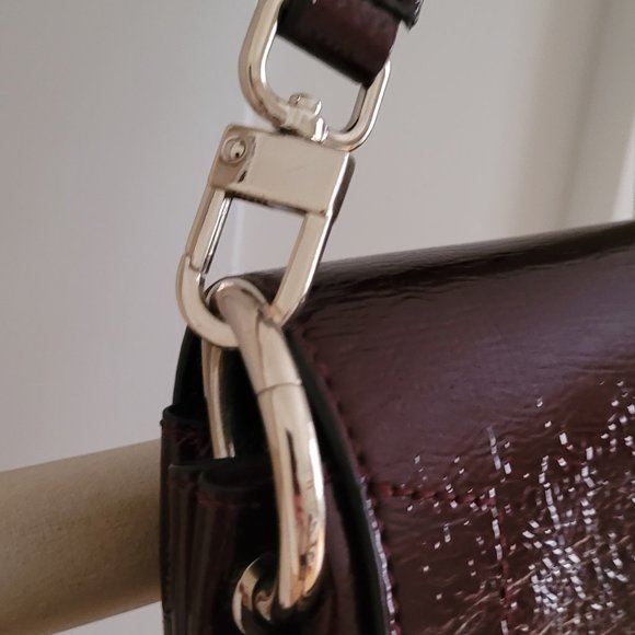 Guess Bag - Picture 4 of 10